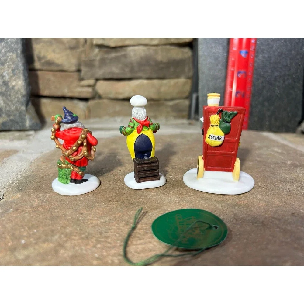 Dept 56 Heritage Village Accessories 3pc Baker Elves #5603-0 box